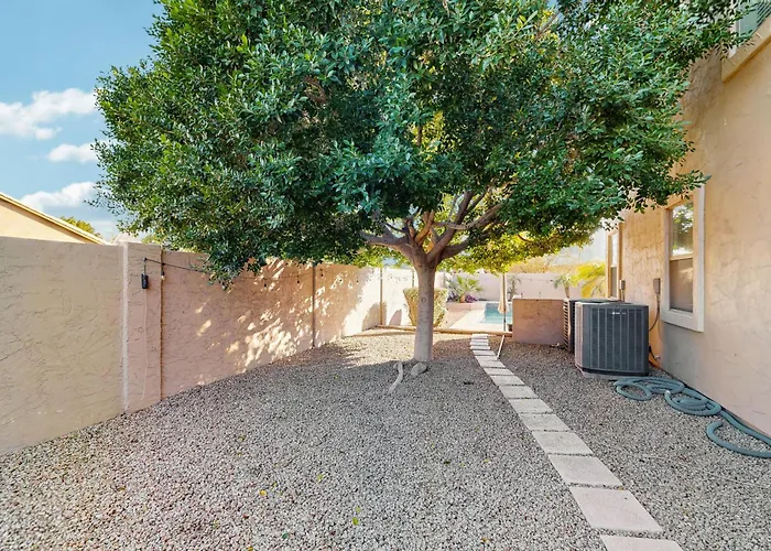Sunlit Getaway Holiday home Mesa